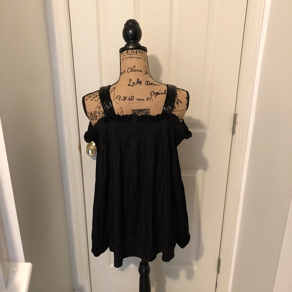 *NEW* Loft black off the shoulder top with straps - Picture 4 of 6